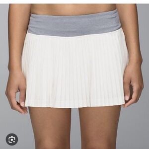 Lululemon Athletica Pleat to Street Skirt II Size 8